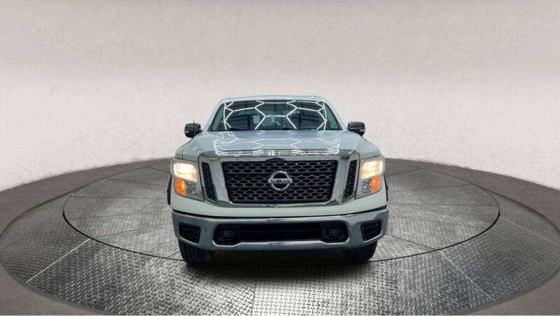 2018 Nissan Titan SV