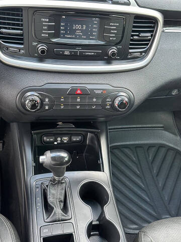 2016 Kia Sorento LX