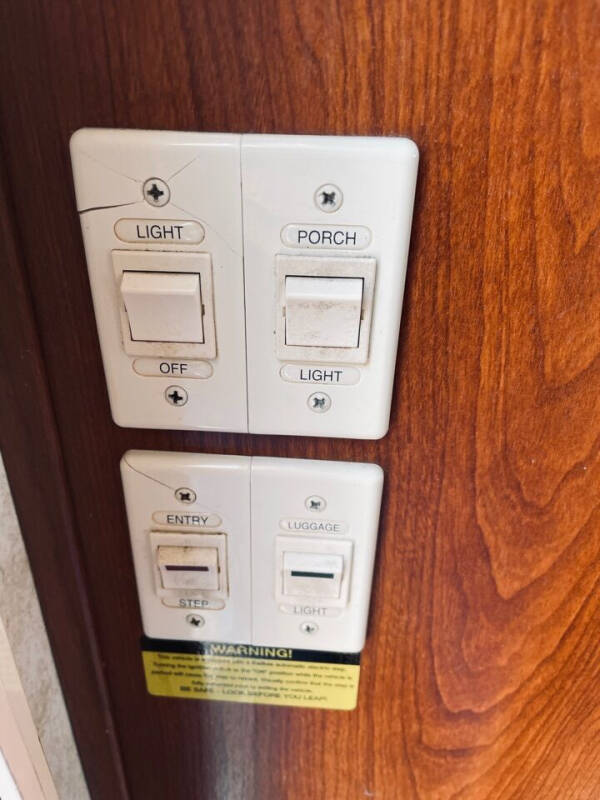 2002 Fleetwood RV 37U