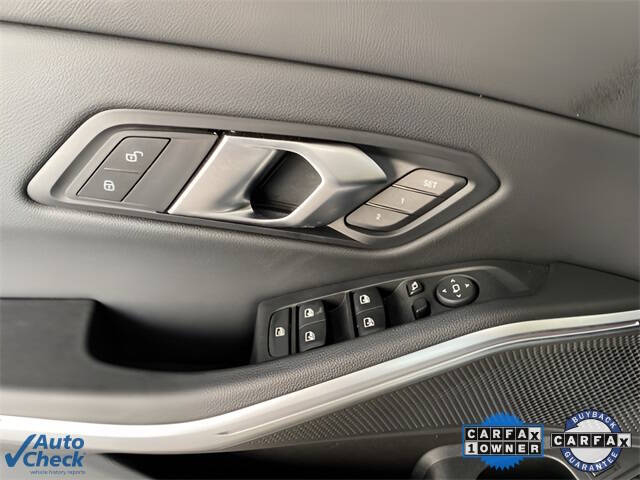 2024 BMW 3 Series 330e