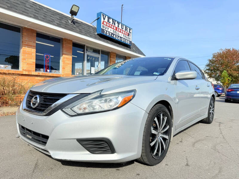 Nissan Altima's photo