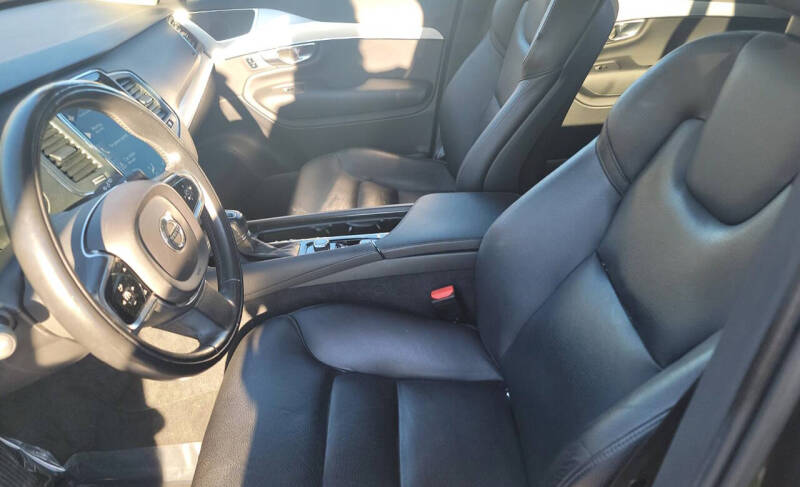 2018 Volvo XC90 T5 Momentum 7-Passenger