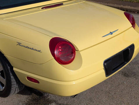 2002 Ford Thunderbird Deluxe