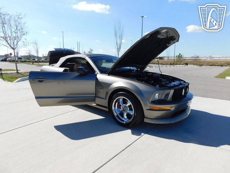 2005 Ford Mustang