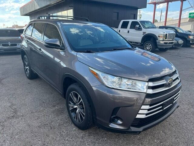 2017 Toyota Highlander for sale at JQ Motorsports East in Tucson AZ