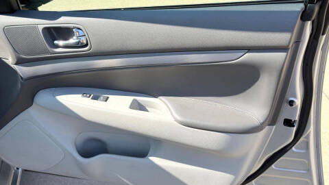 2011 Infiniti G25 Sedan Journey