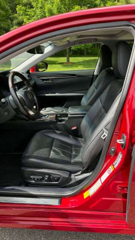 2018 Lexus ES 300h