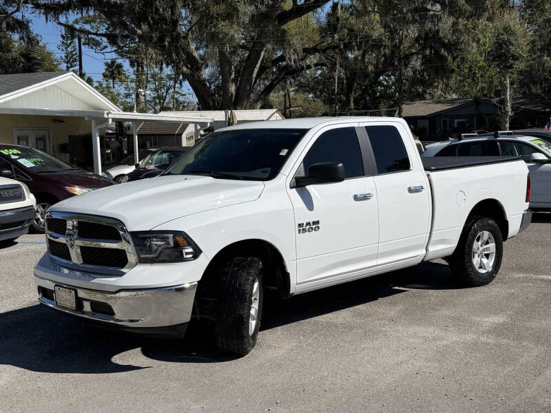 2017 RAM 1500 SLT