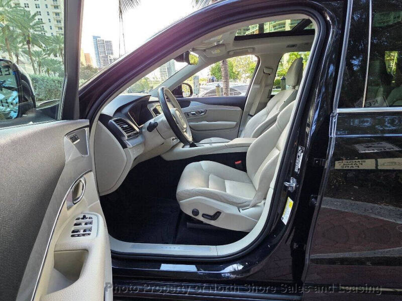 2018 Volvo XC90 T6 Momentum