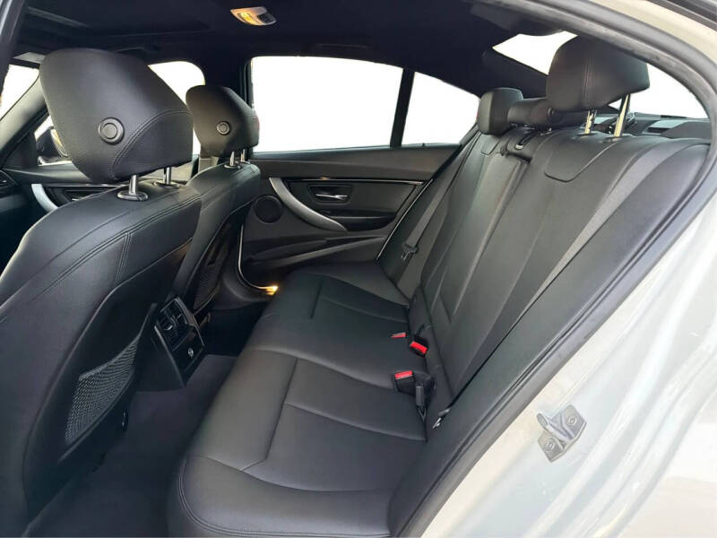 2016 BMW 3 Series 328i