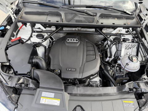 2020 Audi Q5 quattro Premium Plus 45 TFSI