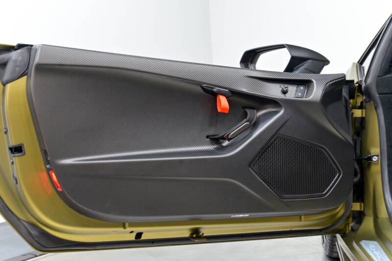 2023 Lamborghini Huracan STO