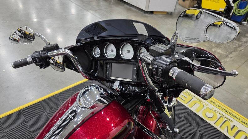 2017 Harley-Davidson FLH