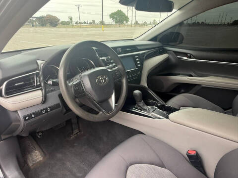 2020 Toyota Camry LE