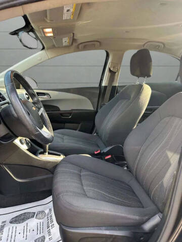 2019 Chevrolet Sonic LT Auto