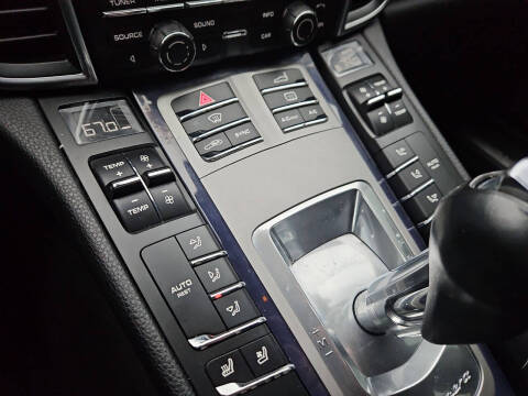 2014 Porsche Panamera 4