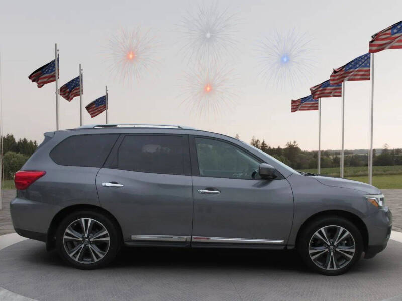 2017 Nissan Pathfinder Platinum
