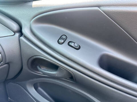 2004 Ford Mustang GT Deluxe