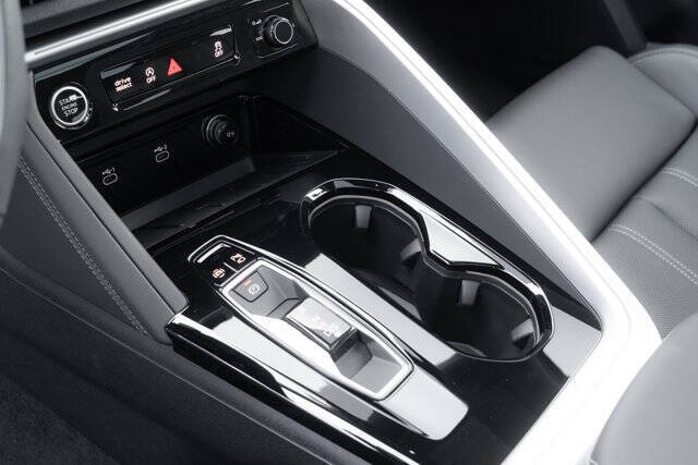 2025 Audi Q5 quattro Premium Plus TFSI