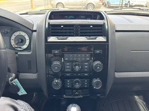 2011 Mazda Tribute i Sport