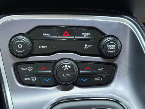 2020 Dodge Challenger SXT