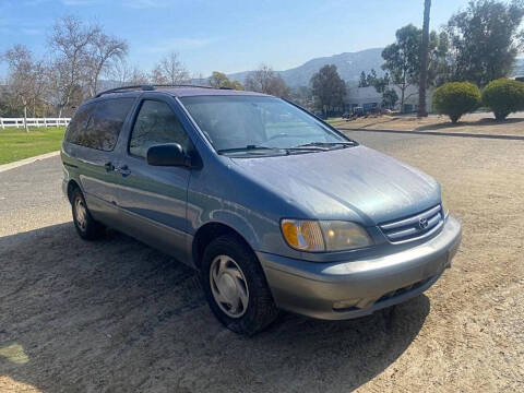 2003 Toyota Sienna XLE