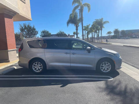 2017 Chrysler Pacifica Touring