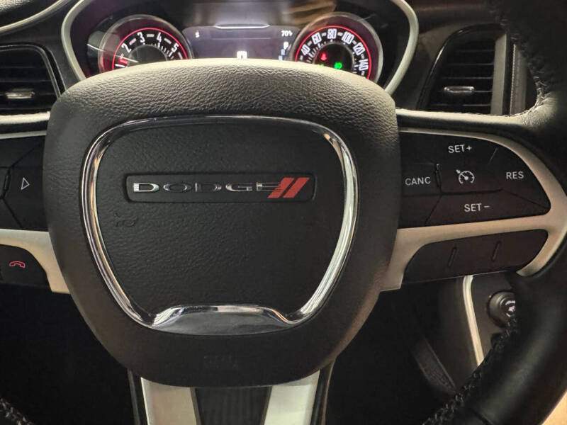 2015 Dodge Challenger SXT Plus