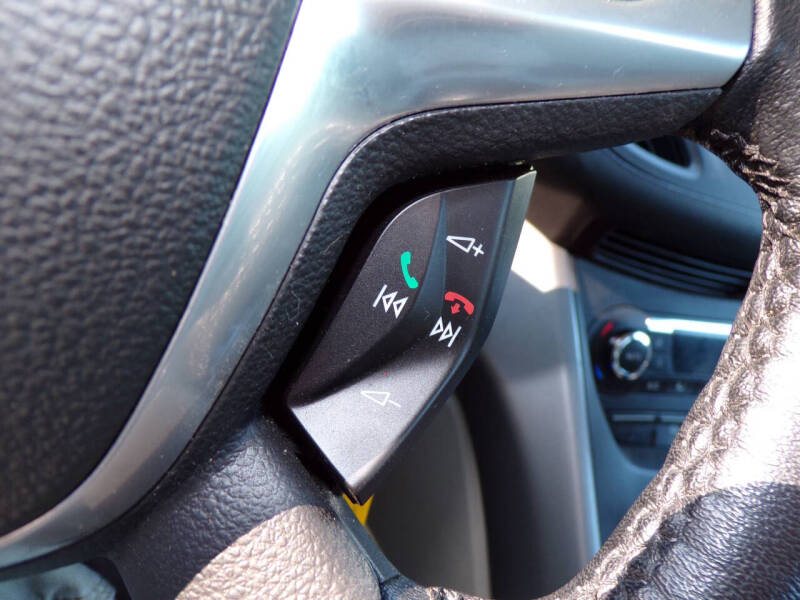 2014 Ford C-MAX Hybrid SE