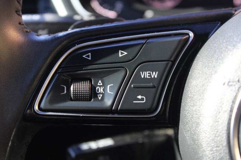 2019 Audi A4 quattro Premium Plus 45 TFSI