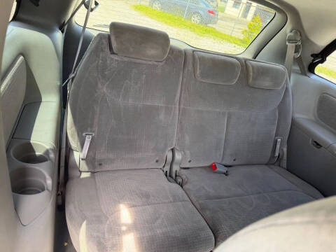 2006 Toyota Sienna LE 7 Passenger