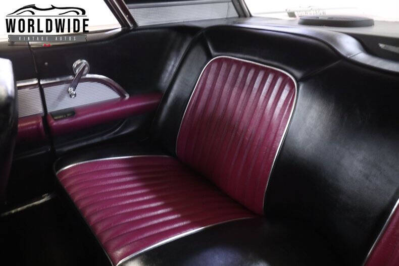 1962 Ford Thunderbird