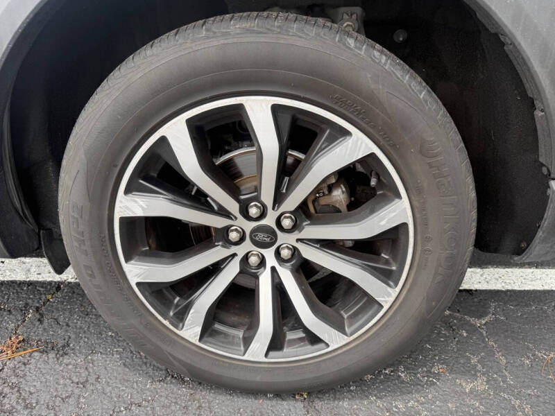 2020 Ford Explorer ST