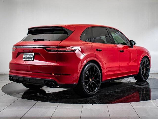 2021 Porsche Cayenne Turbo