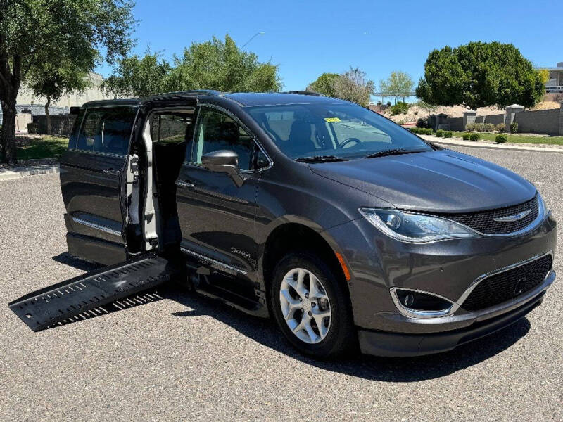 2020 Chrysler Pacifica Touring L Plus
