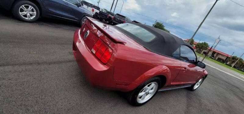 2008 Ford Mustang Premium photo 8