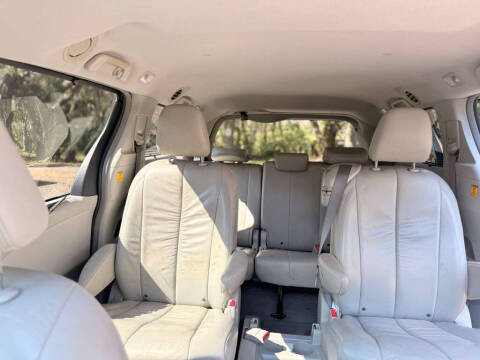 2011 Toyota Sienna XLE 8-Passenger