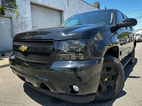 2011 Chevrolet Tahoe for sale at Illinois Auto Sales in Paterson NJ