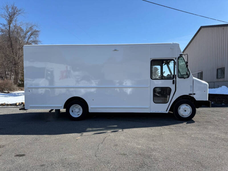 2020 Freightliner MT45 Chassis