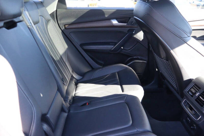 2025 Audi Q5 e quattro S line Prem Pl 55 TFSI