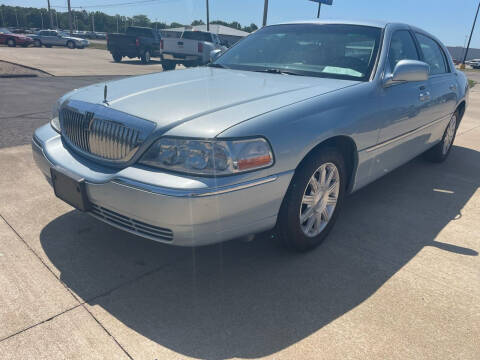 2008 Lincoln Town Car for sale at Jim Elsberry Auto Sales in Paris IL