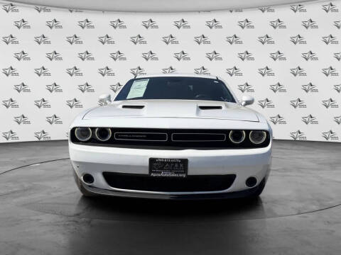 2015 Dodge Challenger SXT
