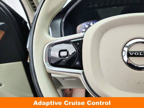 2017 Volvo XC90 T8 eAWD Excellence