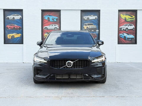 2024 Volvo S60 Recharge T8 Plus Dark Theme