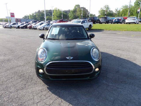 2017 MINI Hardtop 4 Door Cooper