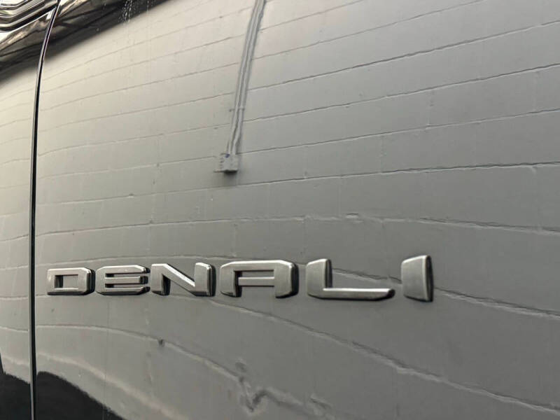 2021 GMC Yukon Denali