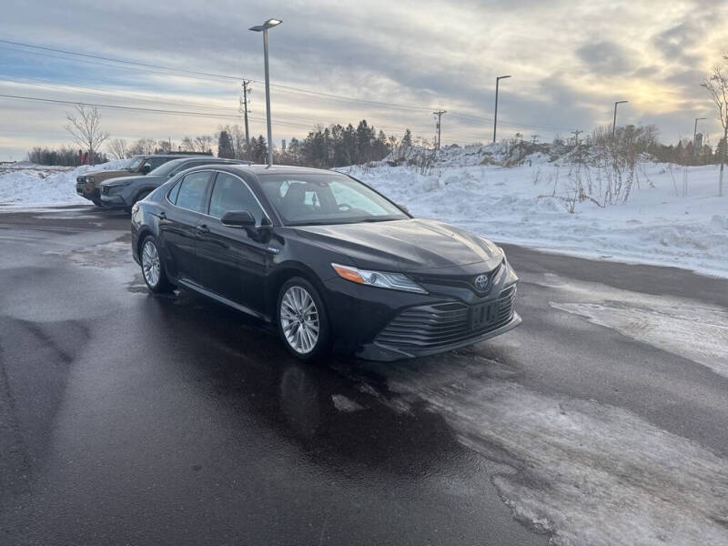 2018 Toyota Camry Hybrid XLE