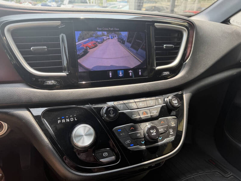2020 Chrysler Pacifica Touring L 35th Anniversary