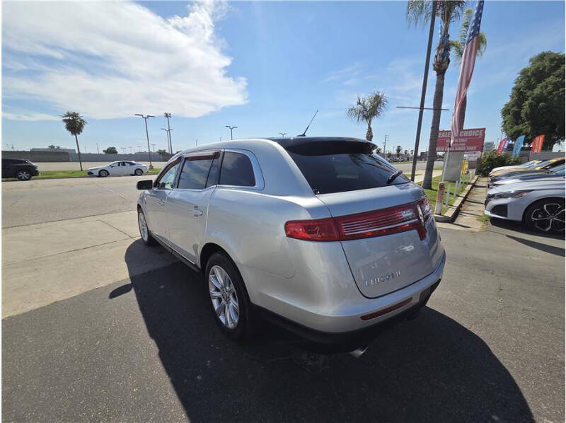 2018 Lincoln MKT Reserve