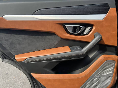 2019 Lamborghini Urus